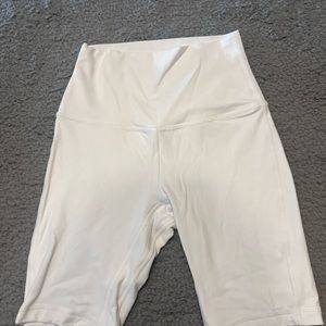 Lululemon align short 7" white size 2 Lululemon